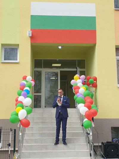Откриване на ново училище 12.04.2021 г. - ОУ Д-р Петър Берон - Биркова, Велинград