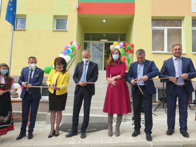 Откриване на ново училище 12.04.2021 г. - ОУ Д-р Петър Берон - Биркова, Велинград