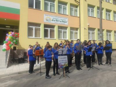 Откриване на ново училище 12.04.2021 г. - ОУ Д-р Петър Берон - Биркова, Велинград